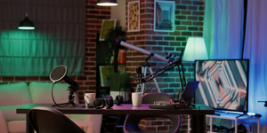 Green Screen: How to Create a Professional Background for Your Live Streams in 2026